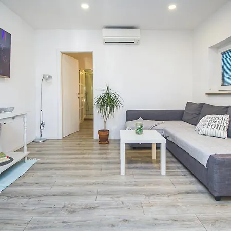 Apartment Lunarta Makarska