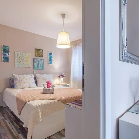 Lunarta Apartment