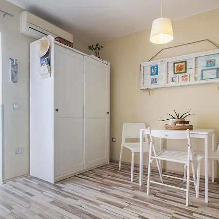 Lunarta Apartment *